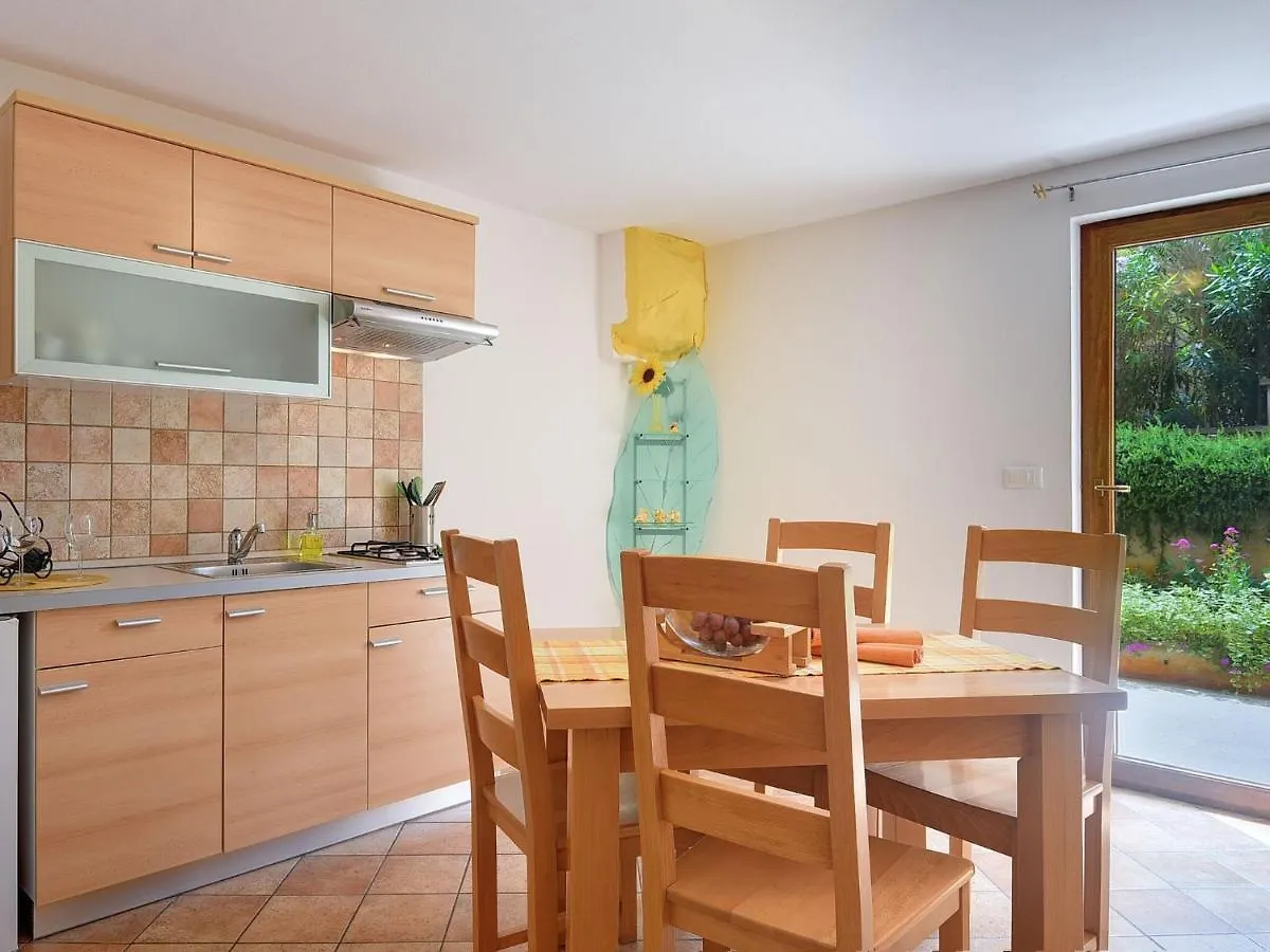 Apartment Spacious Home With Private Terrace And Garden Pula Croatia