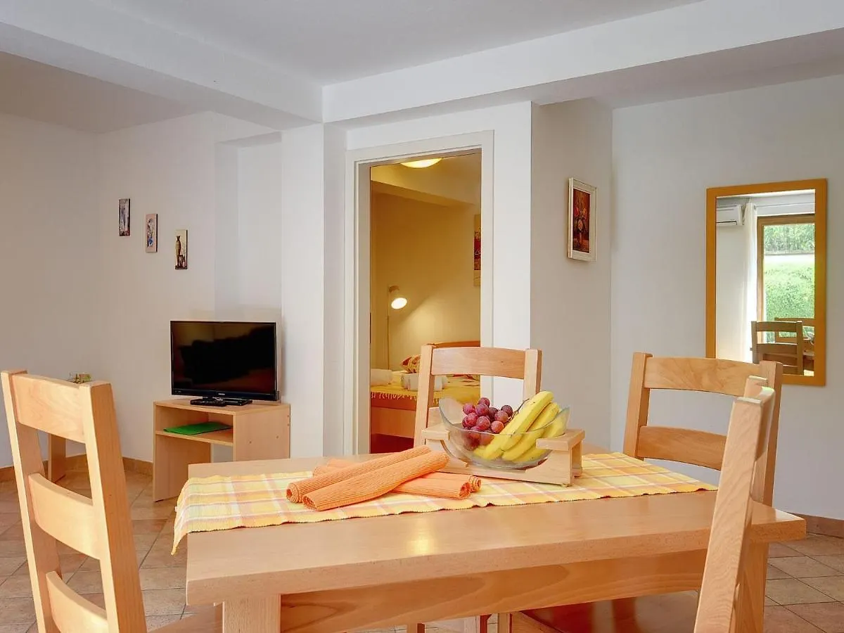 Spacious Home With Private Terrace And Garden Pula Croatia